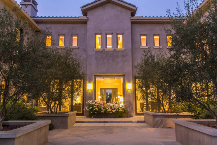 Sotheby's International Realty: Exquisite and Sophisticated Contemporary