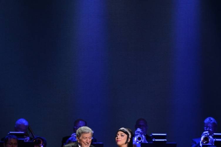 Tony Bennett and Lady Gaga perform at The Cosmopolitan_Dec 30_Steffy_1