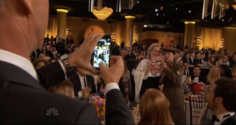 5 Best Photobombs Of The 2015 The Golden Globes