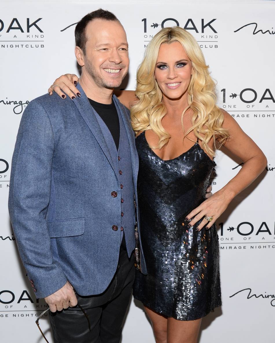 Jenny McCarthy Canoodles with Donnie Wahlberg at 1 OAK