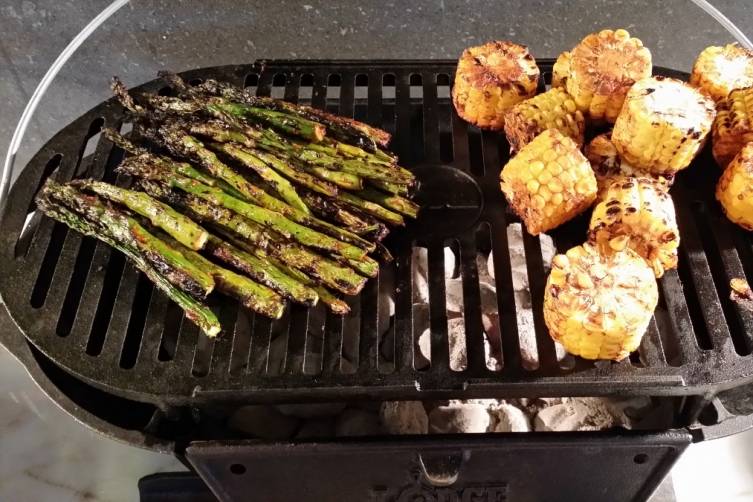 Grilled aspergegus and corn