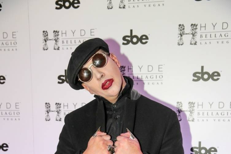 Marilyn Manson walking the red carpet at Hyde Bellagio (4)