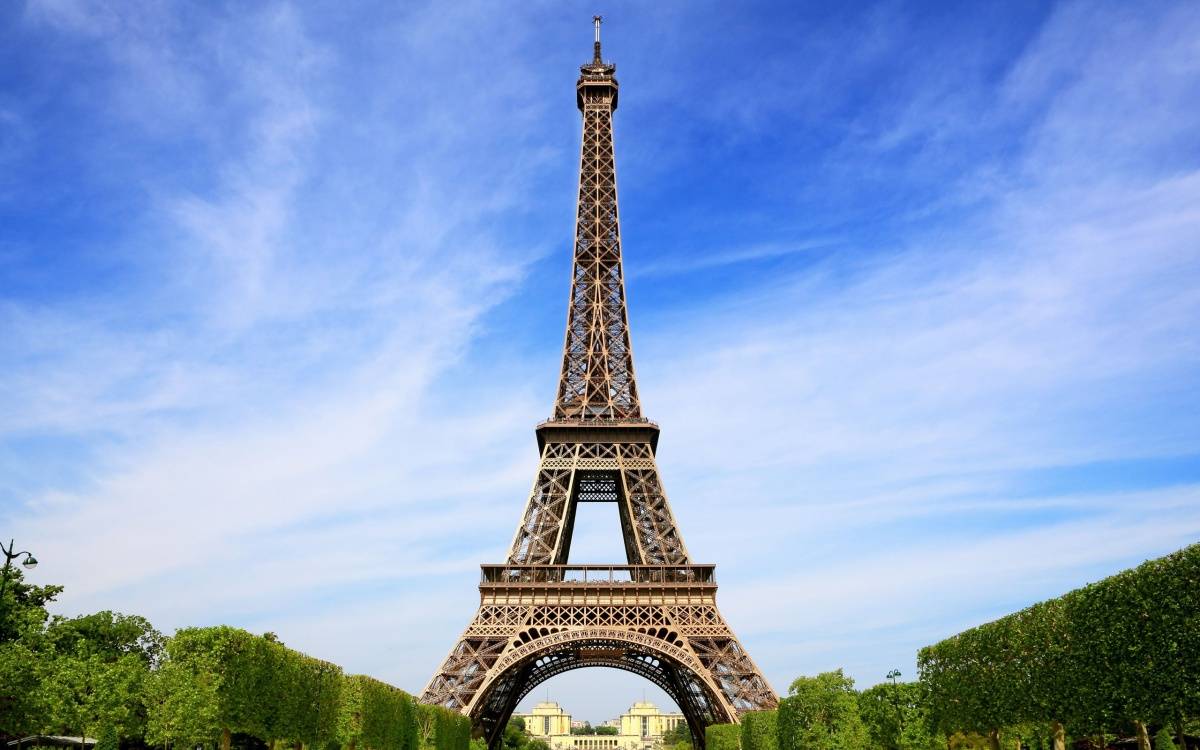 April in Paris: How to Spend Spring in the City of Lights