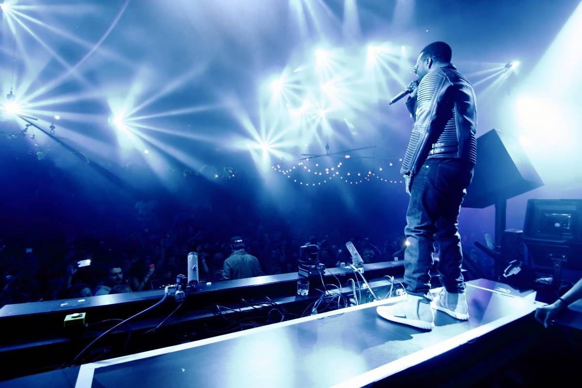 Juicy J Joins Baauer in the Deejay Booth at Light Nightclub