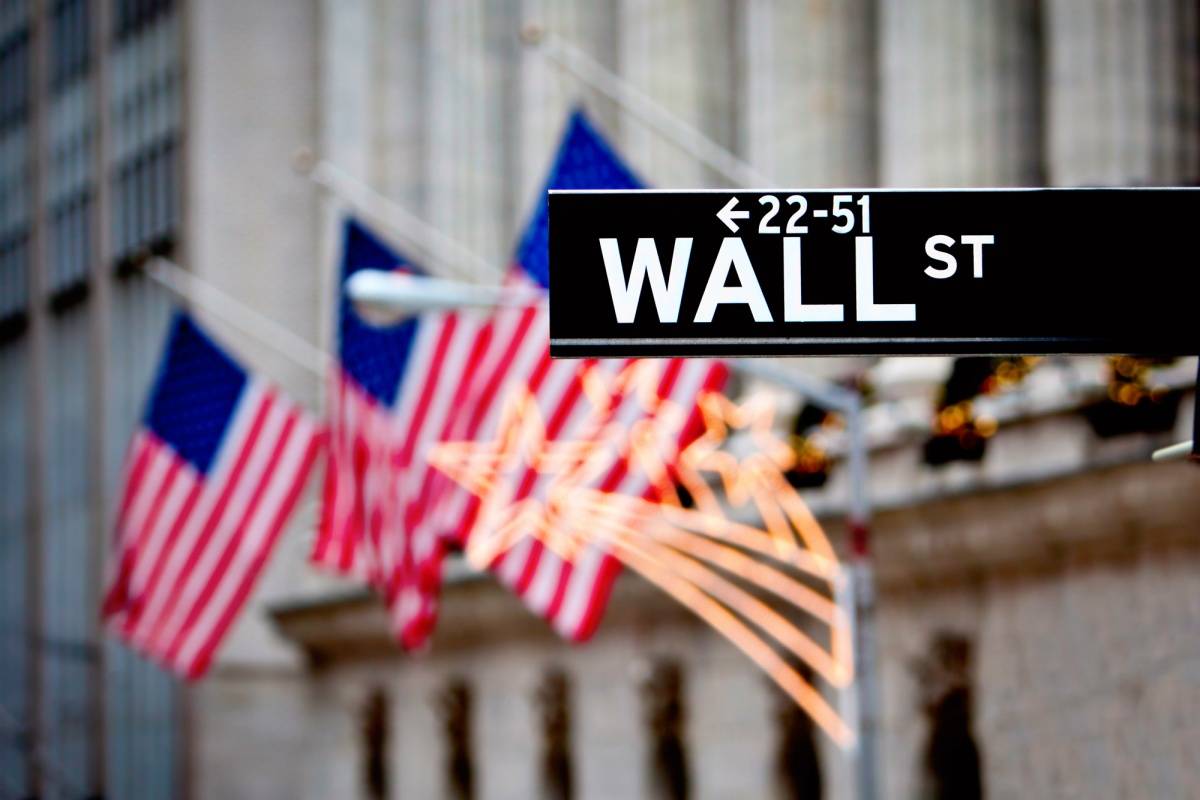 How Much Did Wall Street Bonuses Rise In 2014?