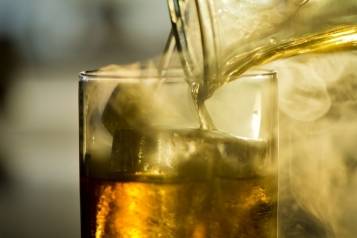 SOHO Bay_Aged Rum Old Fashioned_photo credit Felipe Cuevas