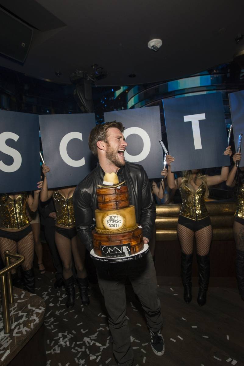 Scott Eastwood Celebrates His Birthday at Omnia