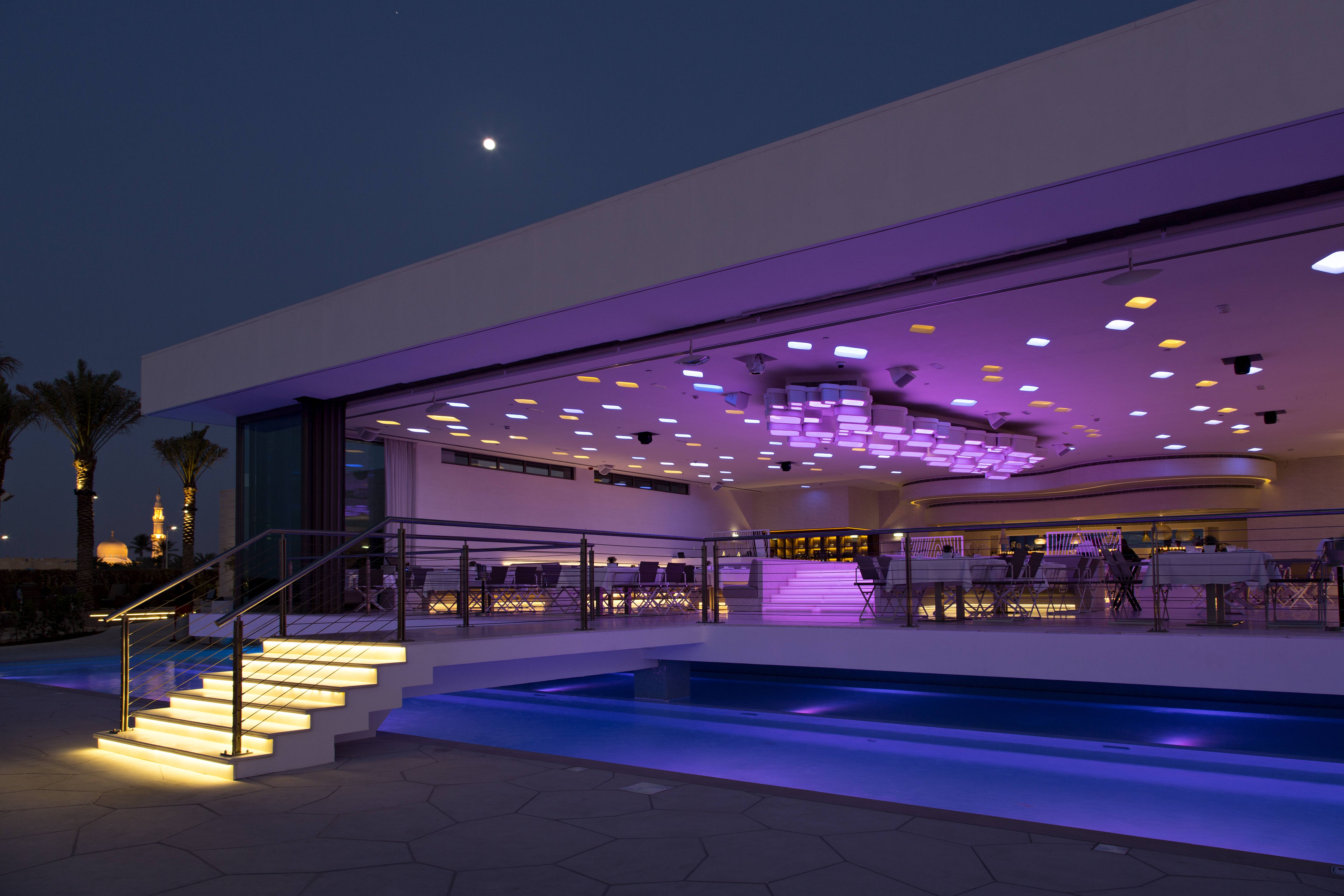 Haute Eat: Cove Beach