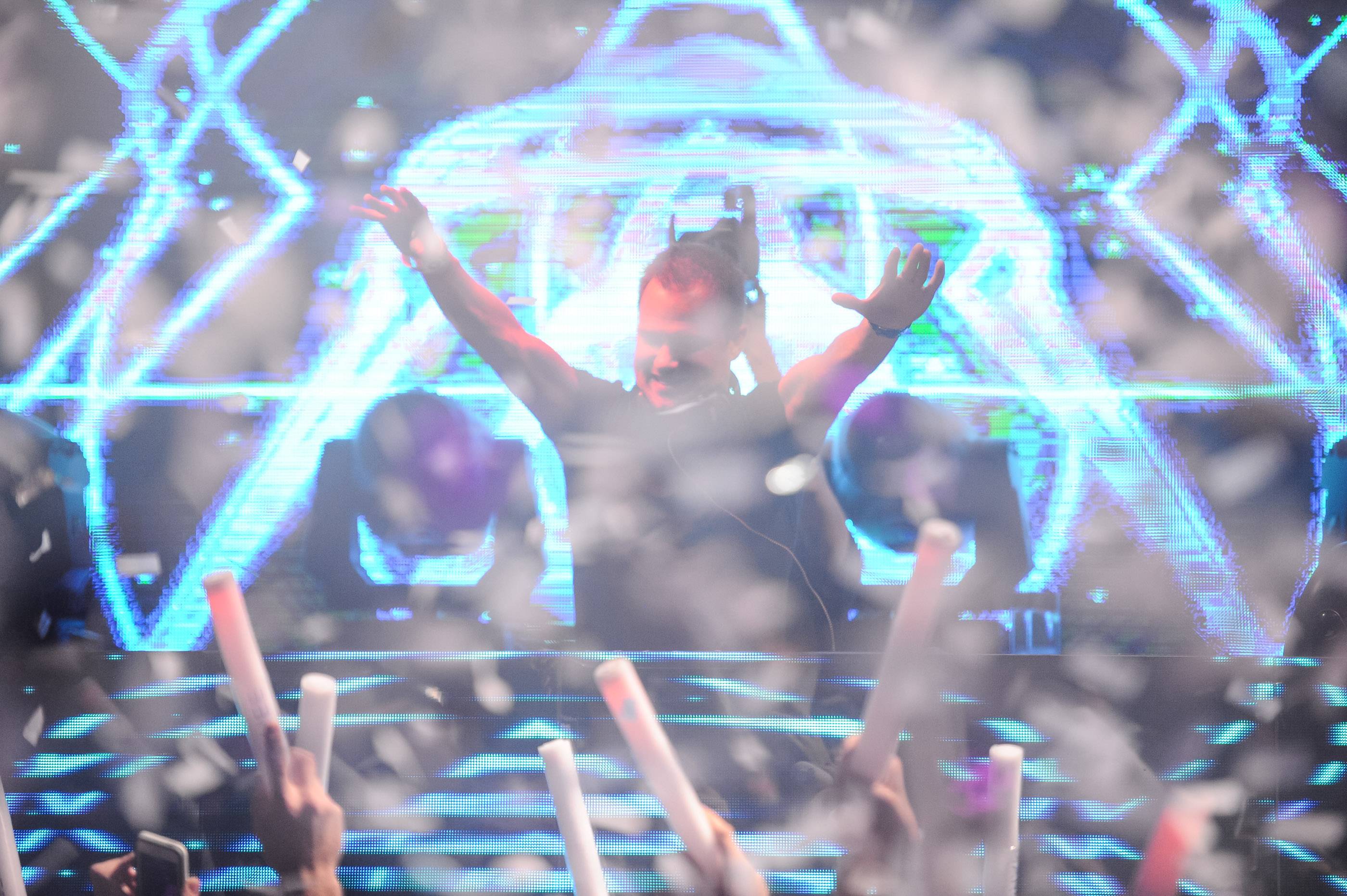 Kevin Hart Parties at Marquee After His Show