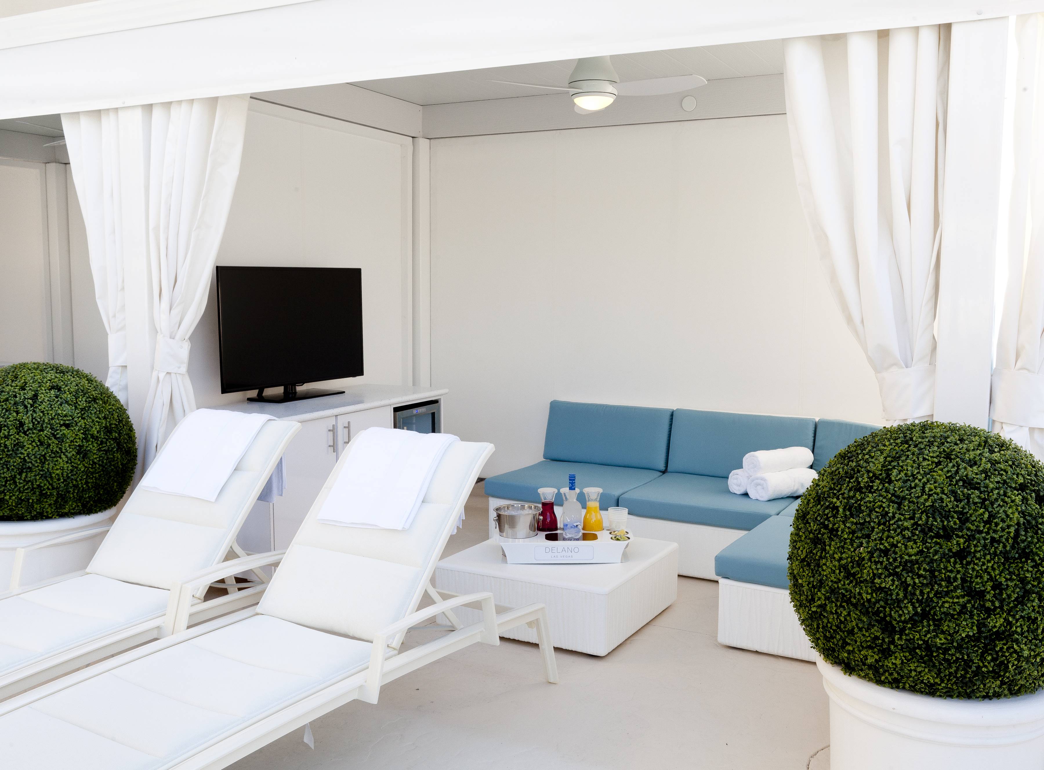 Delano Pool, Cabanas & Daybeds, Hours & Info