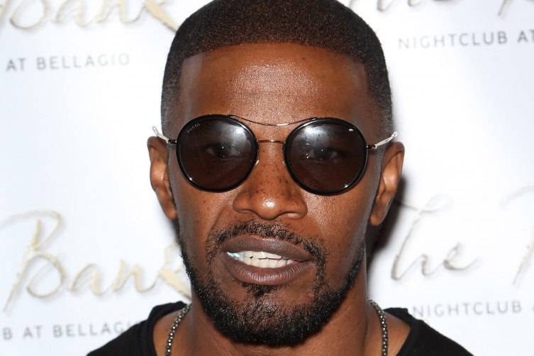 Jamie Foxx Performs at Bank Nightclub at Bellagio Resort & Casino for Las Vegas Fight Weekend