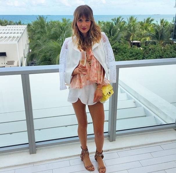 Traveling? Celebrity Stylist Picks 4 Jet-Set Ready Looks