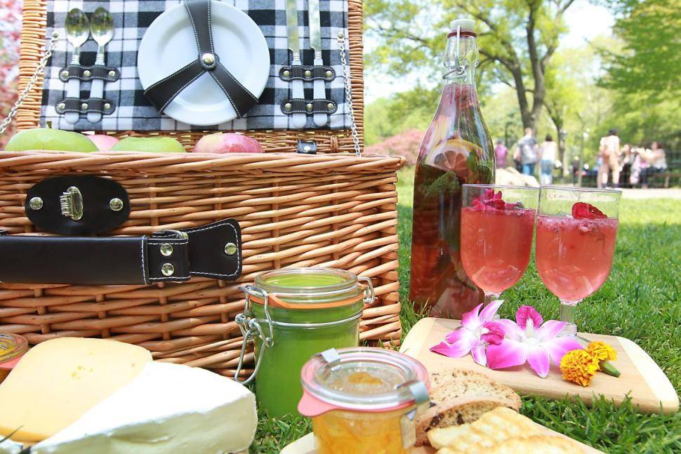 5 Ultra-Luxe Picnic Packages in NYC