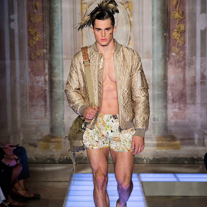 Jeremy Scott Shakes Up Pitti Uomo Presenting Moschino Menswear S/S 2016