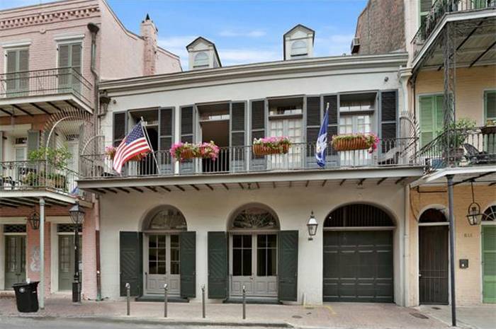 Angelina Jolie and Brad Pitt List lovely New Orleans Mansion for $6.5 Million