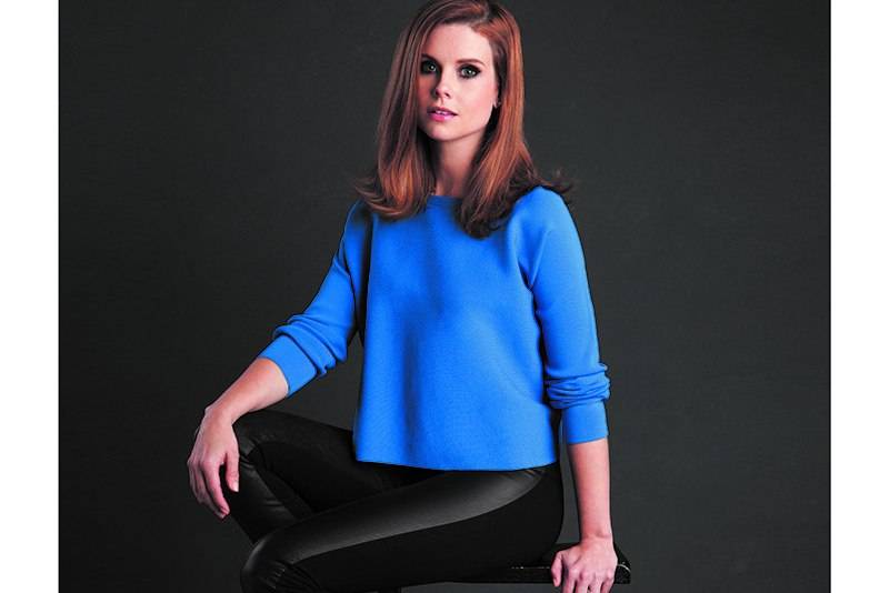 JoAnna Garcia the Swisher Goes Perfect Wife Portraying Time Back in