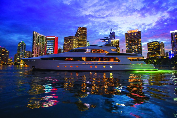 Miami’s Top 5 Night Clubs, Nightlife Fashion Stores, and Yacht Clubs