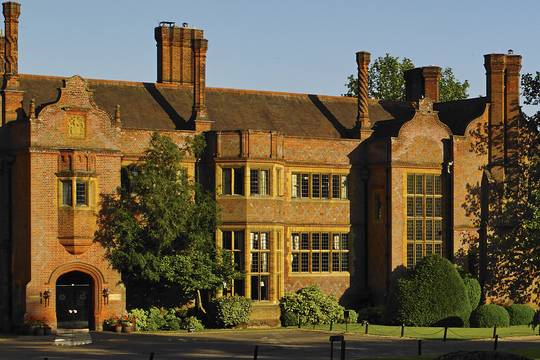 Hanbury Manor Marriot Celebrates its 25th Anniversary