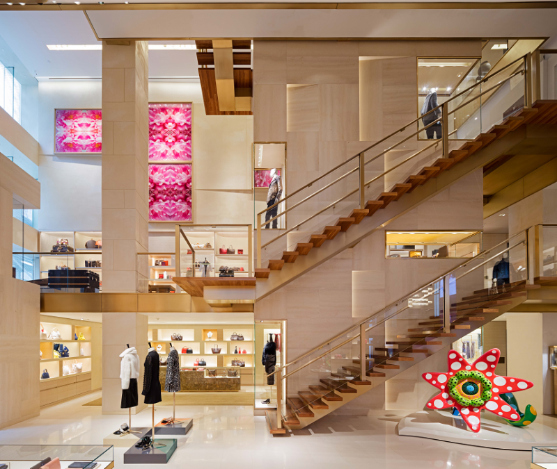 Vuitton&#39;s Renovation of Fifth Avenue Finally Completed