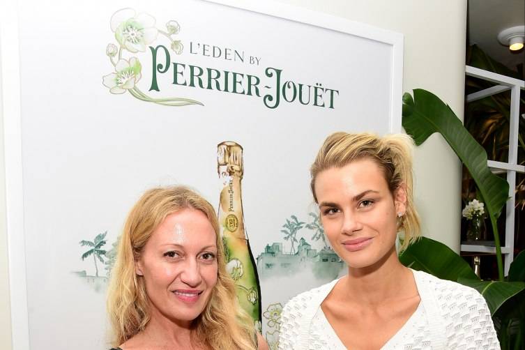 VNH Gallery Dinner With Victoire de Pourtales At L'Eden By Perrier-Jouet