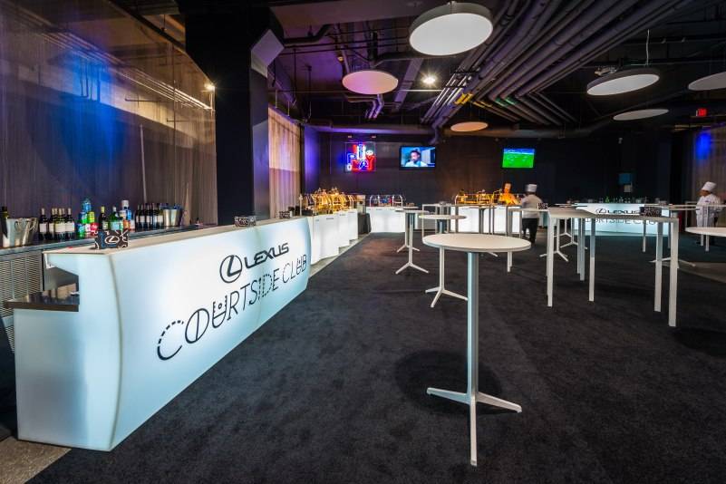 When you get courtside Lakers seats, (not to brag) they offer an exclusive,  VIP buffet bar and restaurant with free drinks, delicious…