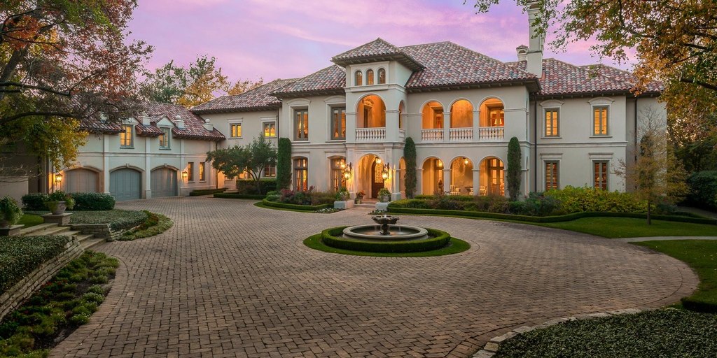 Inside Extraordinary Estate in Preston Hollow