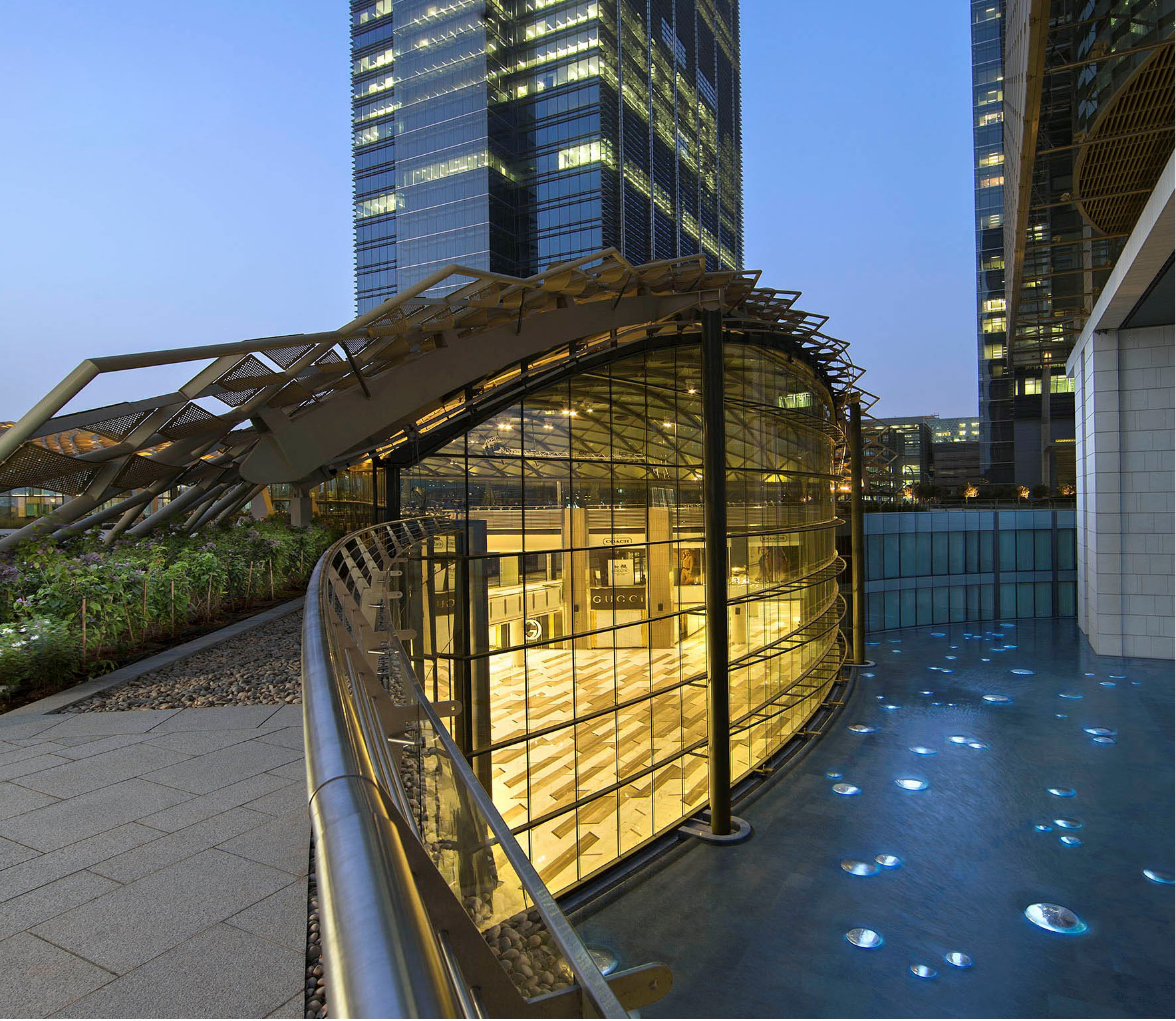 Dubai Weekend: Zero Gravity Unveils Expansion And More