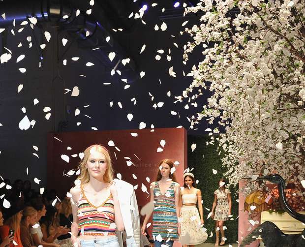 The alice + olivia LA runway show 4