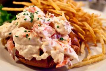 Pearl Oyster Bar Lobster Roll
