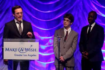 Robert Downey Jr accepting award