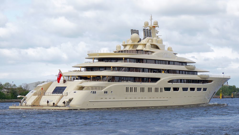 biggest private yacht in the world 2021