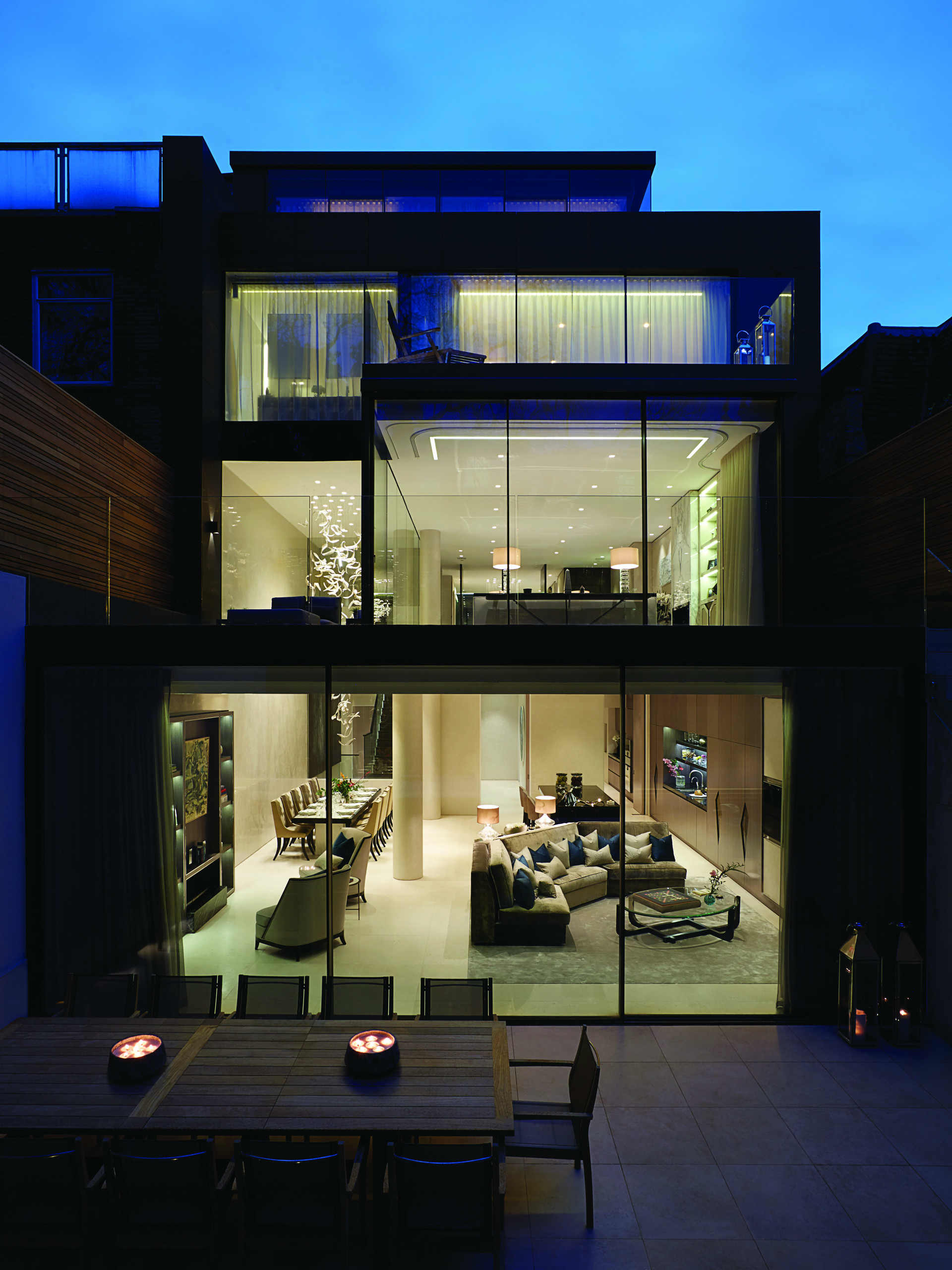 London’s $35M ‘Ashberg House’ Is Designed After Famous Ashberg Diamond