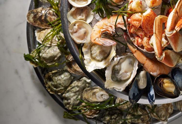 The Best Places To Find Oysters in Las Vegas