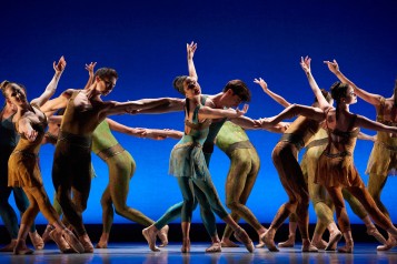 SF Ballet in Wheeldon’s Within the Golden Hour©(©Erik Tomasson)