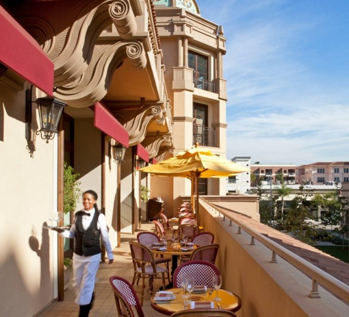 Best Places For Happy Hour With A View In Los Angeles