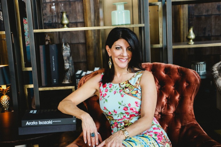 How Donna Mondi Spices Up Her Historic Chicago Home