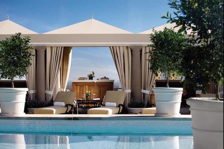 5 Luxe La Rooftop Pools To Hang Out In This Summer