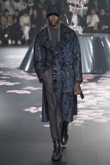 Kim Jones' Dior Men Pre-Fall Collection In Tokyo's Metropolis