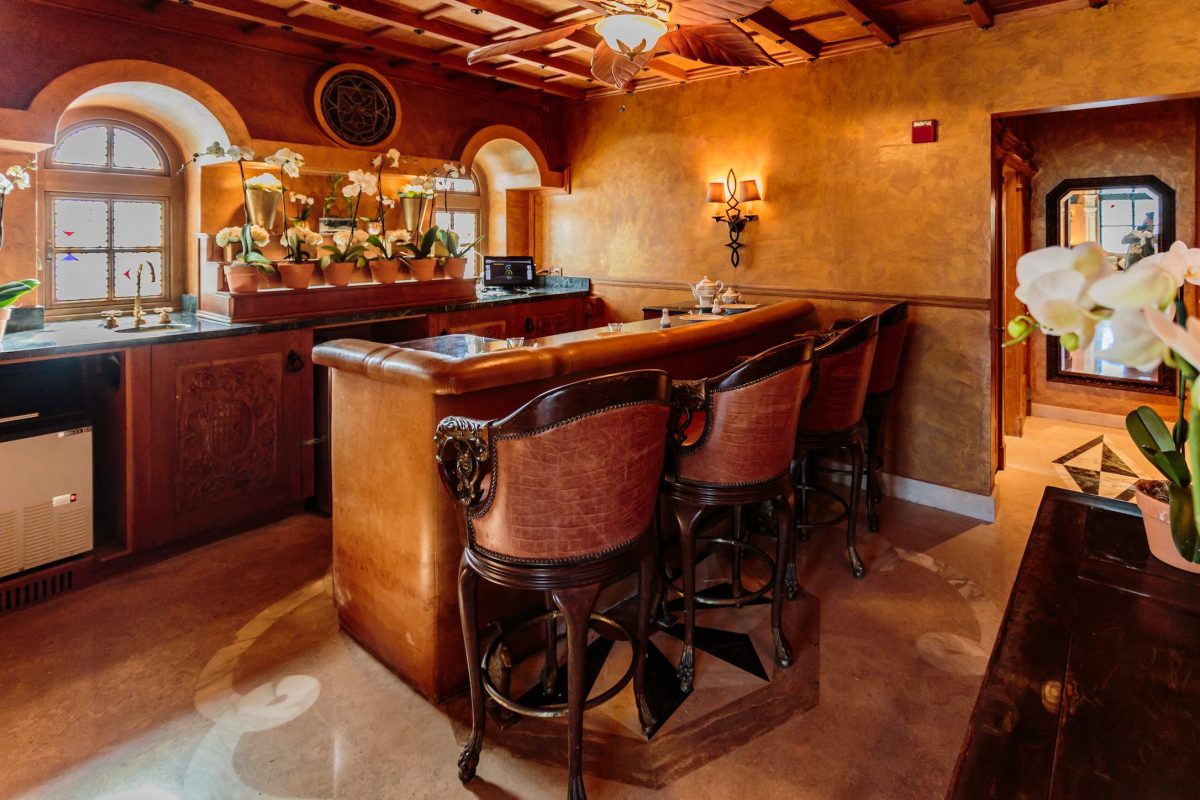 Sushi By Bou Opens In The Iconic Versace Mansion