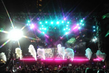 J Balvin and Alesso Ring in 2019 at Fontainebleau Miami Beach