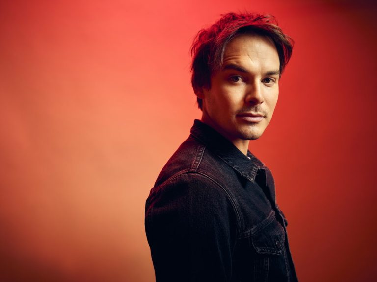 Meet The Very Relatable Tyler Blackburn—Who Discusses His Out-Of-This-World “Roswell” Romance