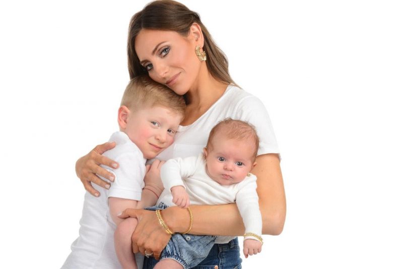 Elle from EISHES STYLE  with her children