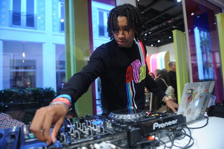 FENDI Design District Boutique Celebrates Roma Amor & GENTLE FENDI Launch
