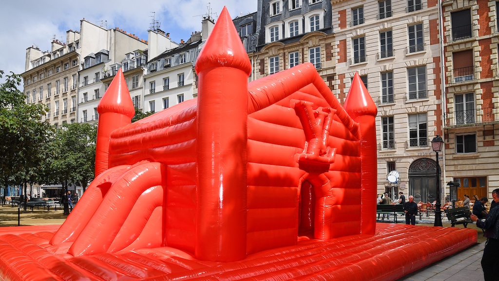 Virgil Abloh brings a bouncy castle to his Louis Vuitton menswear