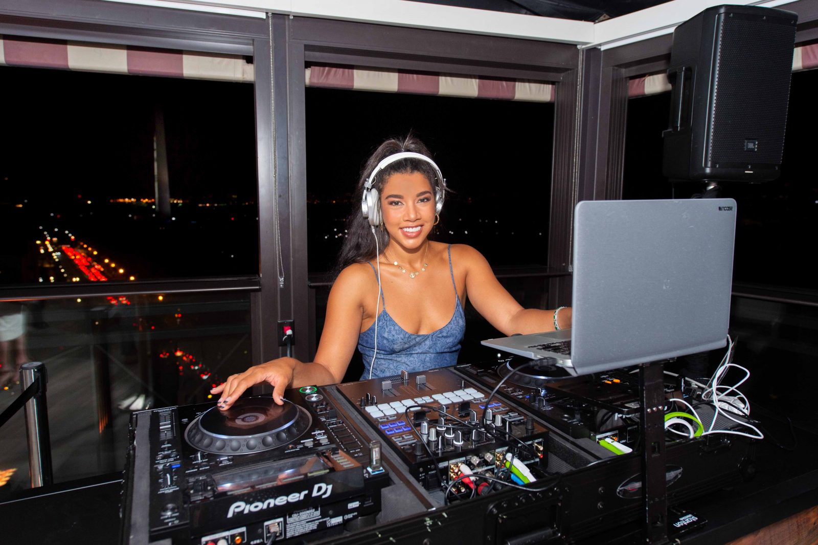 Hannah Bronfman Talks DJ, Wellness And New Book: Do What Feels Good