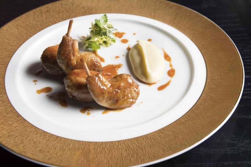 L'ATELIER - LA CAILLE - Caramelized free-range quail, foie gras, potato purée, credit EVAN SUNG