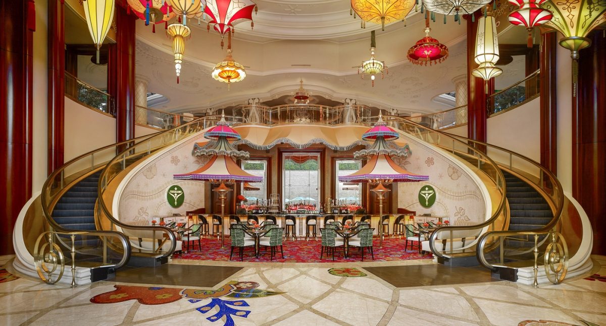6 Instagram Worthy Bars To Visit In Las Vegas