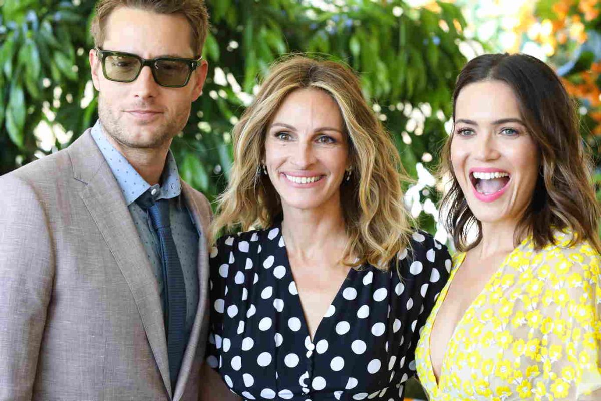 Julia Roberts  Steps Out In “Pretty Woman”-Inspired Polka Dots At The Veuve Clicquot Polo Classic
