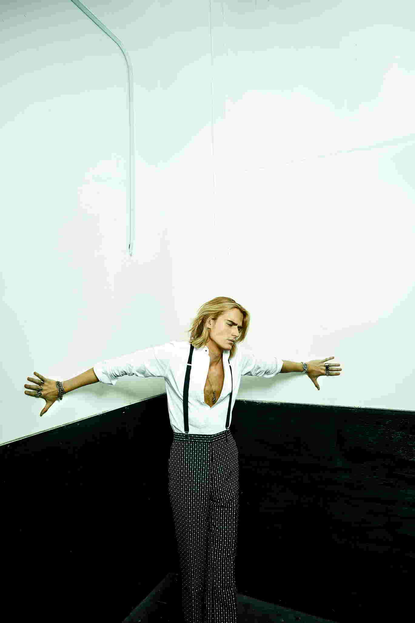 Meet Netflix’s New Heartthrob, Luke Eisner