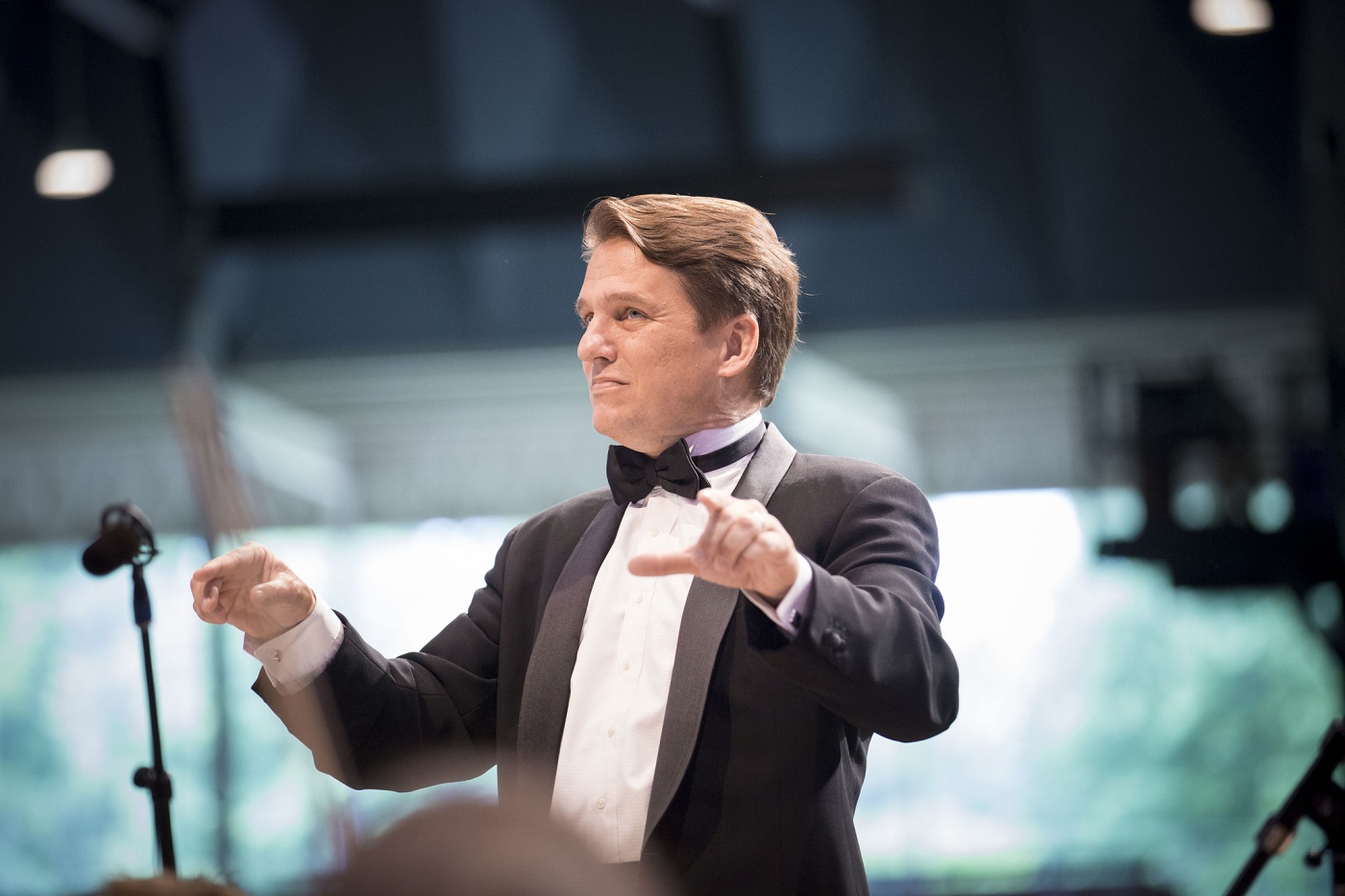 Boston Pops Conductor Keith Lockhart Reveals Why His Christmas List Is Already Complete